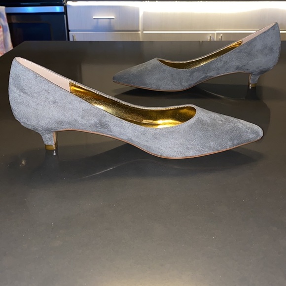 NWT Castamere Pointed Toe Kitten Heels in Gray Suede - Picture 8 of 13